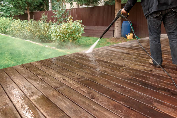 Animal Enclosure Cleaning in Briarcliff, TX